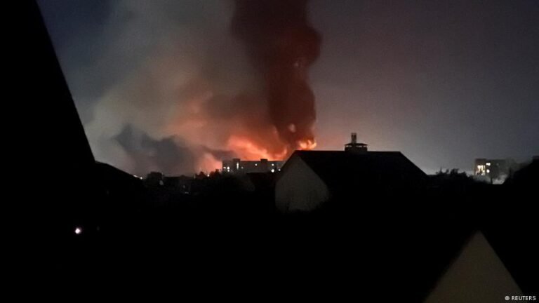 Bombardeos en Ucrania y ofensiva masiva con drones contra Rusia dejan al menos seis muertos