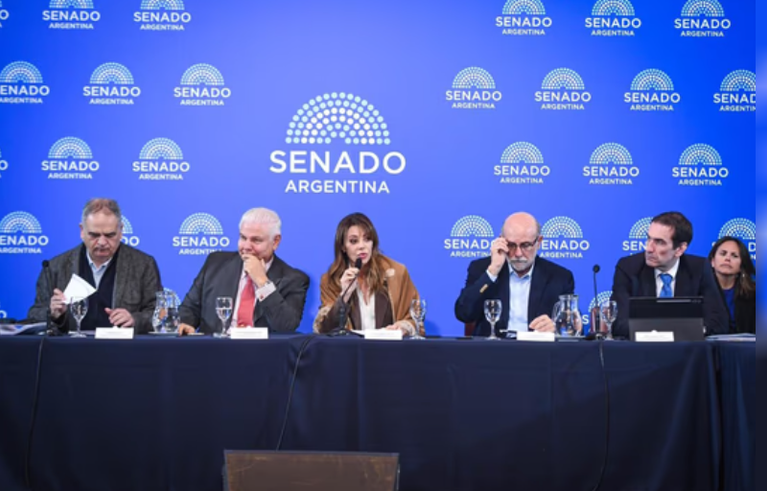 Senado aprueba dictamen que eleva cortes de bioetanol y biodiesel y extiende plazos hasta 2036
