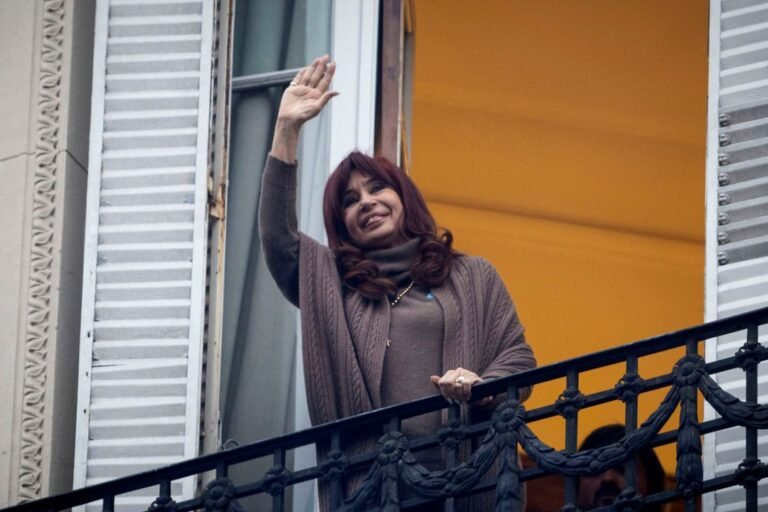 Casación desestimó un planteo de Cristina Kirchner frente a los embargos de la causa Vialidad
