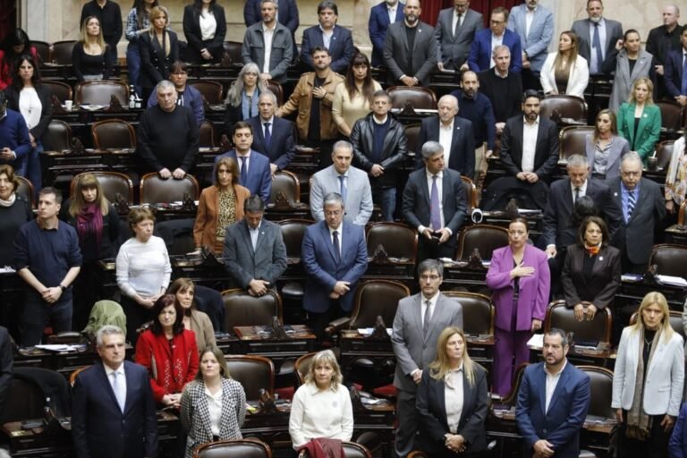 Diputados inició la sesión con quórum opositor para debatir emplazamientos de comisiones