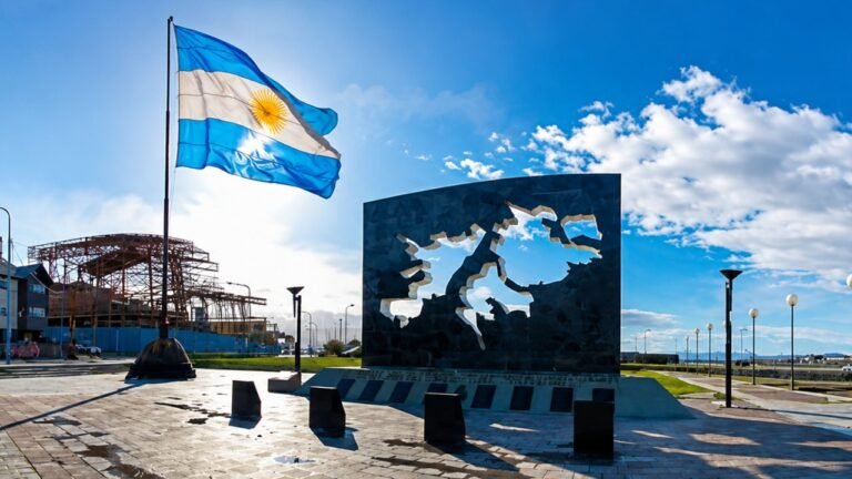El Ejecutivo evaluó de forma positiva el impacto digital del mensaje sobre Malvinas y busca sostener el debate
