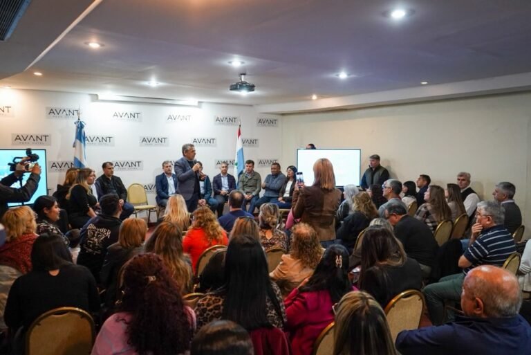 El Frente Renovador congregó a dirigentes de seis provincias en La Rioja para consolidar su armado federal