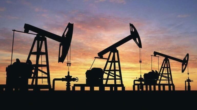 El barril de Brent supera los 107 dólares tras ataques a instalaciones petroleras en Arabia Saudita