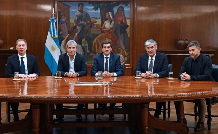 Funcionarios nacionales continúan el diálogo con mandatarios provinciales para sumar apoyos legislativos