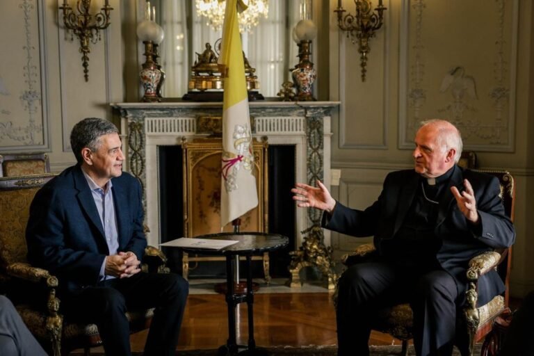 Jorge Macri tuvo su primer encuentro con el nuevo nuncio apostólico Michael Wallace Banach