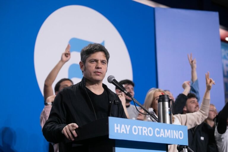 Kicillof encabeza un plenario del MDF en Avellaneda en medio de la tensión interna