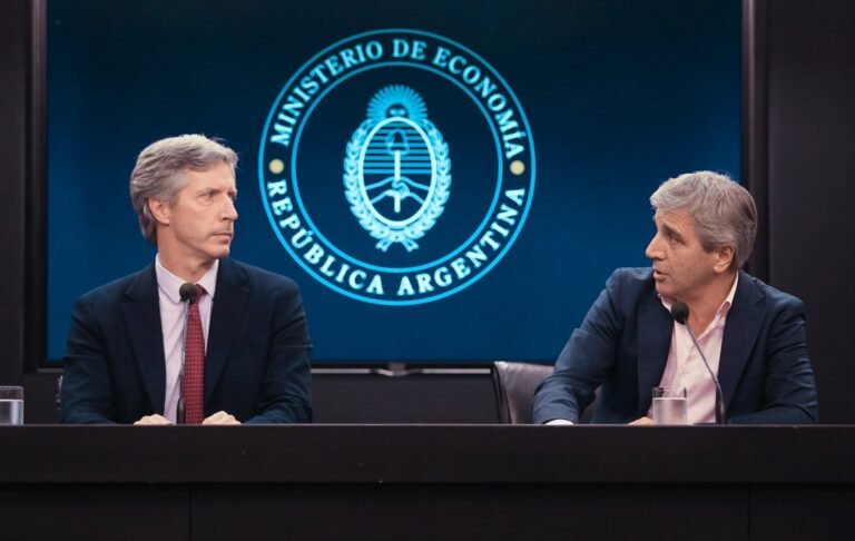 Legisladores opositores sumaron elementos a la causa judicial contra el Ejecutivo por el traslado de las reservas de oro