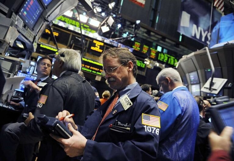 Nueva caída de los activos financieros locales y repunte del indicador de riesgo país