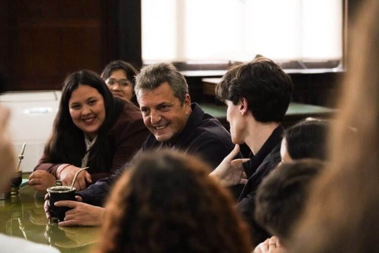 Sergio Massa dialogó con referentes juveniles y analizó la reorganización del peronismo