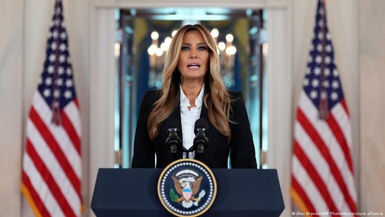 Melania Trump anuncia un cese al fuego en Oleshki para facilitar asistencia humanitaria