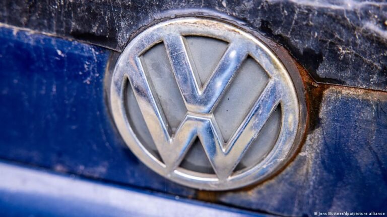 Volkswagen afronta su primer año en rojo desde el dieselgate por la crisis en China y el costo de los eléctricos