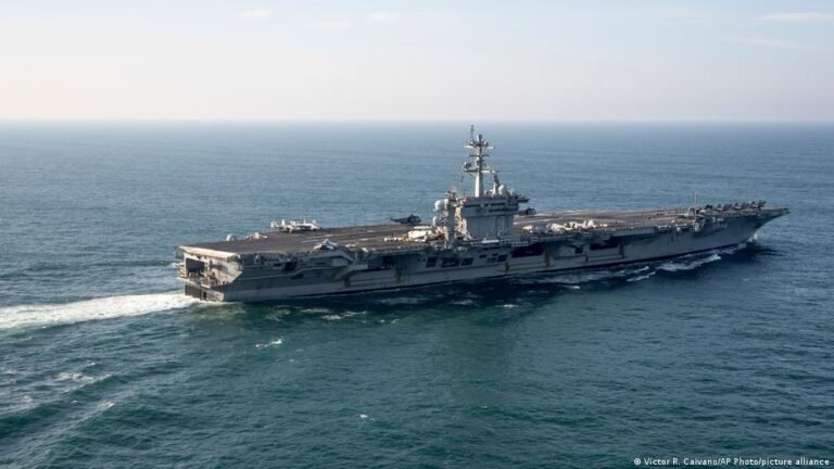 Estados Unidos refuerza su presencia militar en Oriente Medio con el envío de un nuevo portaaviones