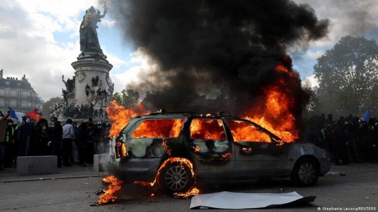 Francia registra arrestos masivos y destrozos tras una nueva jornada de manifestaciones