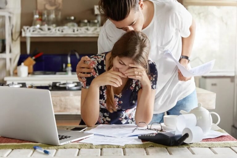 Deudas familiares: crece la preocupación bancaria por la reincidencia en la morosidad tras refinanciamientos