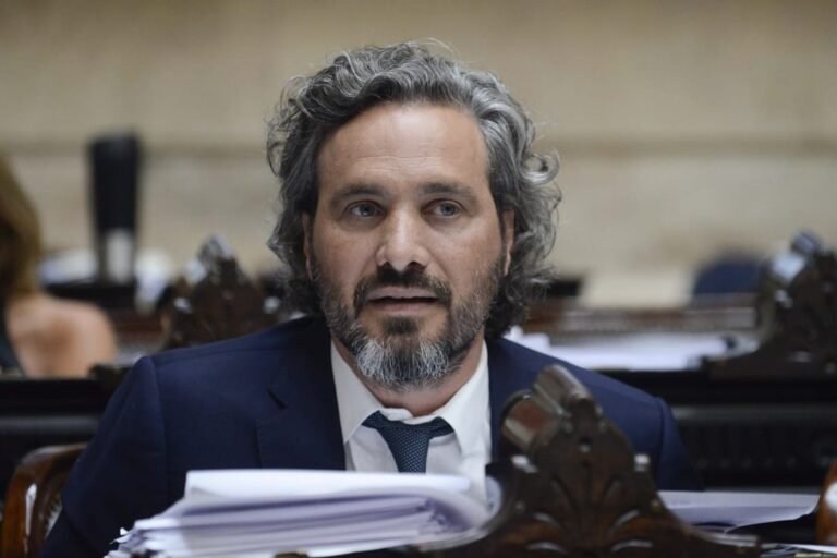Diputados opositores piden convocar al embajador chileno por una nueva ruta a Malvinas