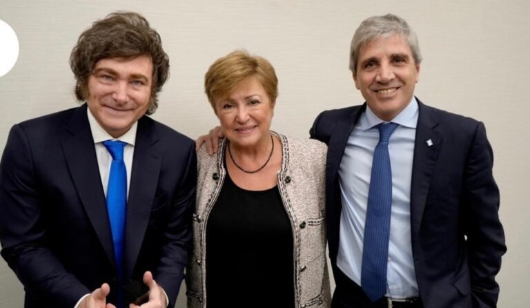 El FMI redujo sus estimaciones de crecimiento para la economía argentina de este año y de 2027