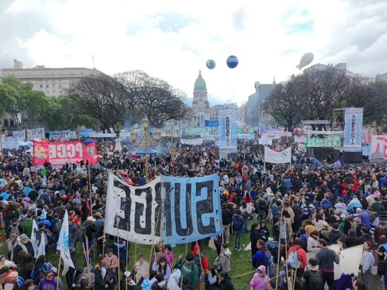 El conflicto universitario expone tensiones internas en el oficialismo y la falta de una salida institucional