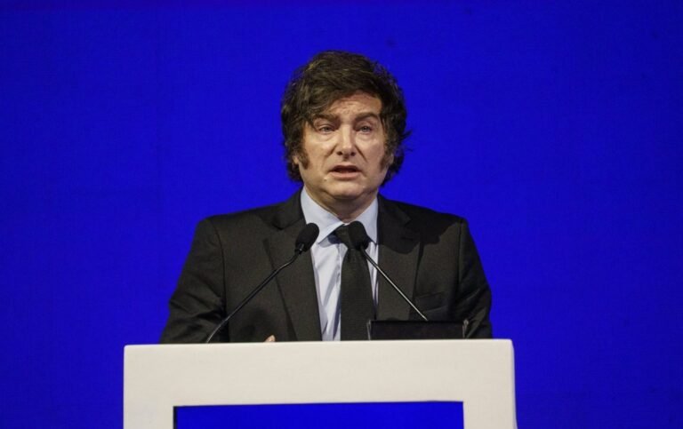 Javier Milei tildó a Pedro Sánchez de ladrón y lo equiparó con el kirchnerismo