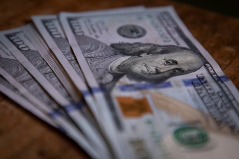 La inversión cayó 5,2% en septiembre y acumula una baja de 7,6% en el año