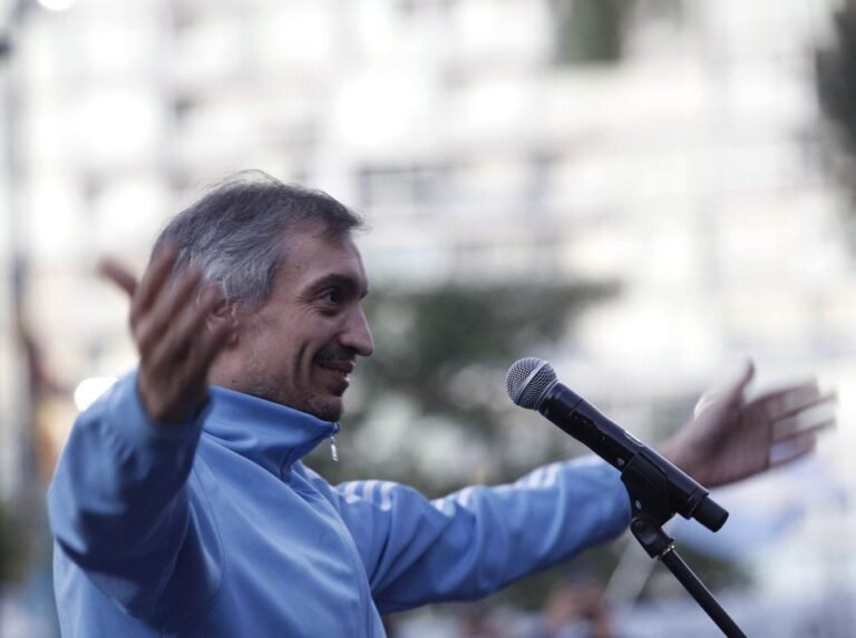 Máximo Kirchner encabezó su acto en Chaco con Capitanich mientras Kicillof habló en La Matanza