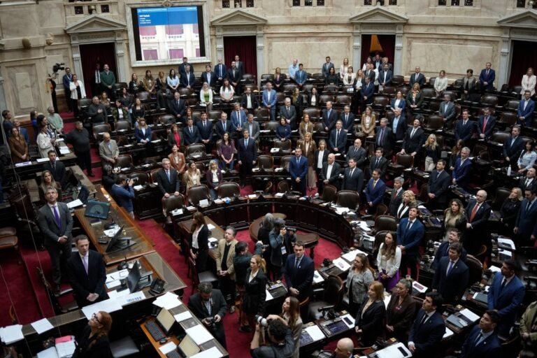 Patricia Bullrich advirtió que el oficialismo debe evitar depender de la asistencia de Estados Unidos en el año electoral