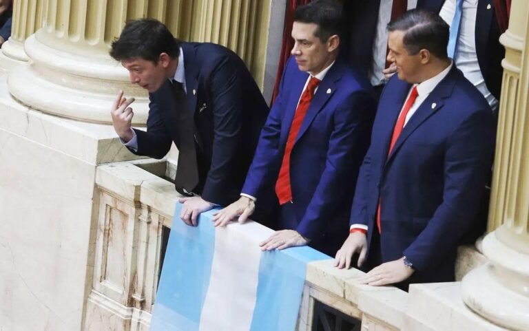 Santiago Caputo tildó de estafa a las pensiones por invalidez y cuestionó el rol del Congreso