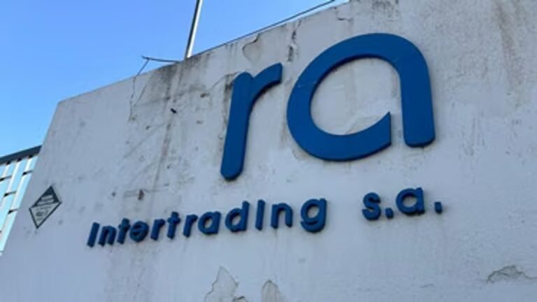 Trabajadores de una textil catamarqueña alertan sobre la salida de equipos